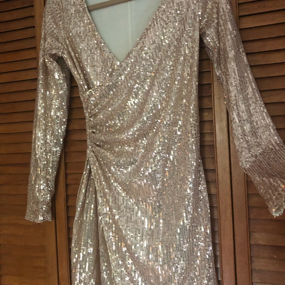 Beautiful rose gold sequins party dress